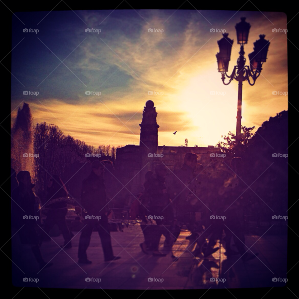 light people square sunset by feskie