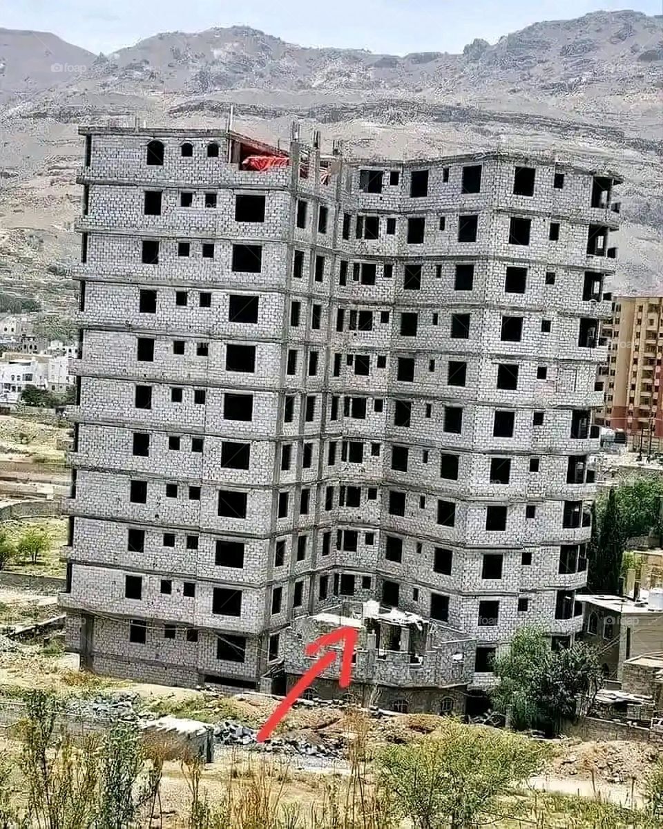 Glory be to God, the magnificent and picturesque view and the natural green trees are a view that is nothing more wonderful than it