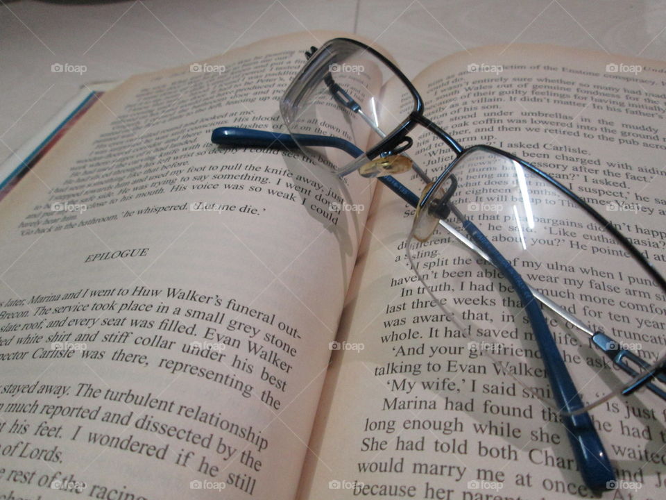 It's reading time'!!!!!!!