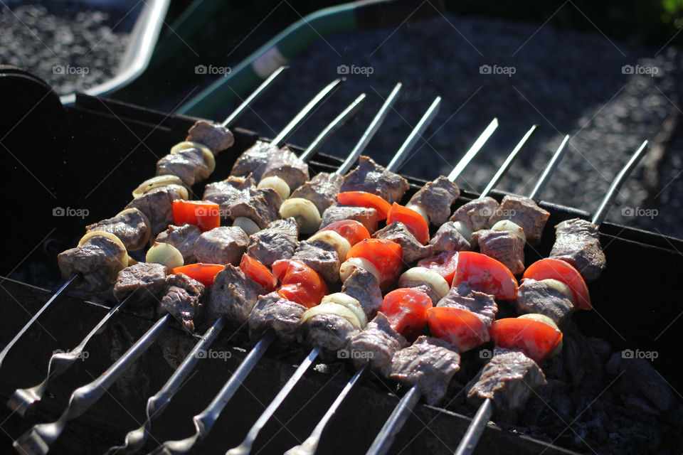 Barbecue, food, meat, food, tomatoes, onion, skewers, BBQ, "eating out", rest, holiday,  shish kebab on the grill