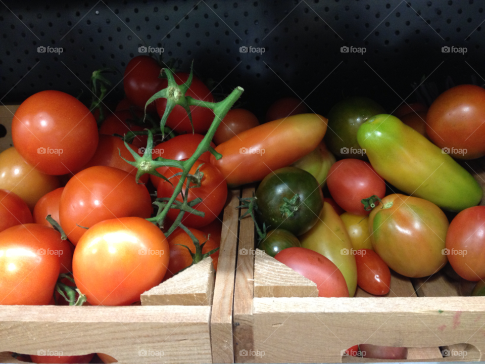 green red fresh tomato by kenwilsonmax