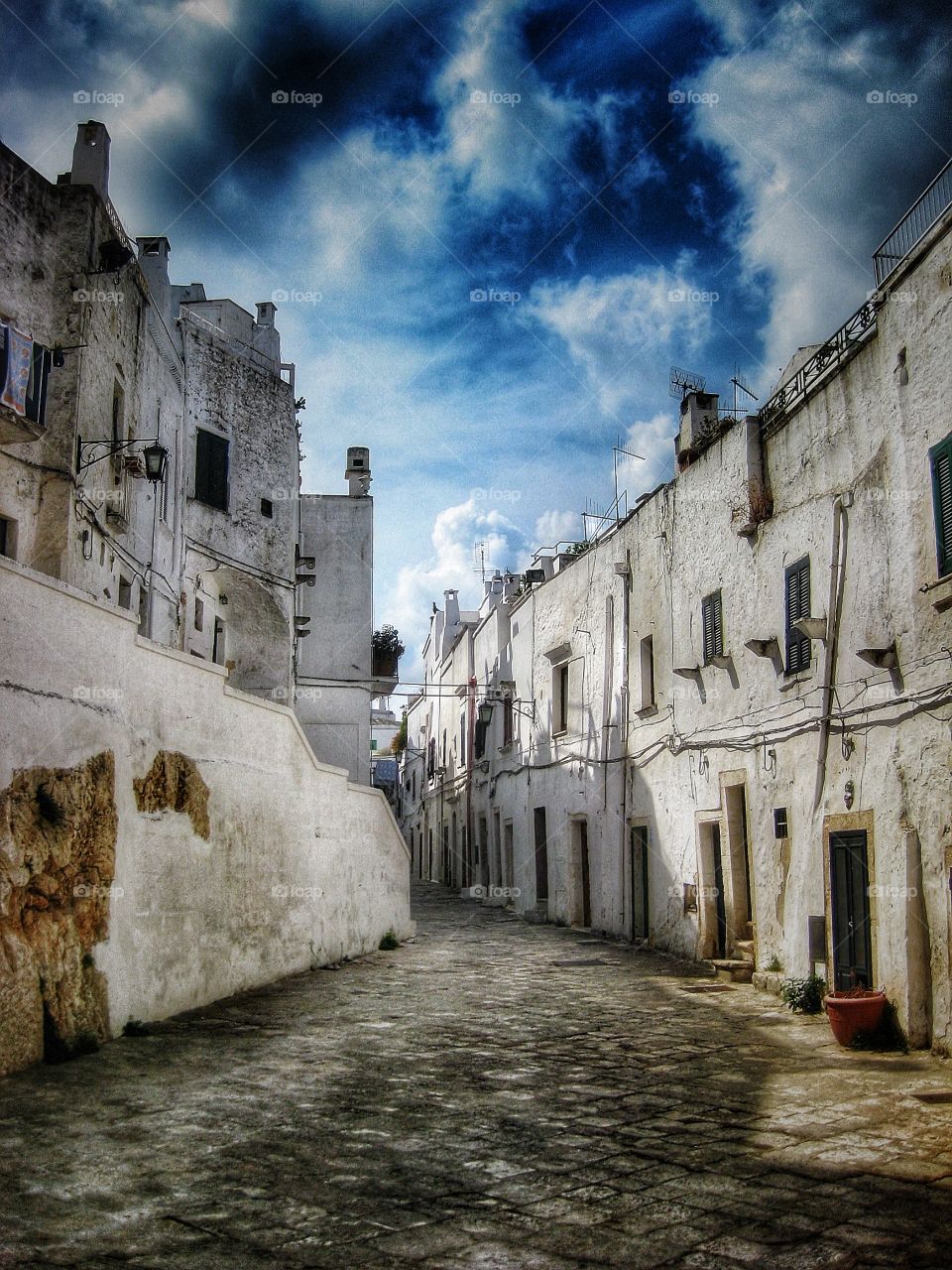 Alley leading towards town