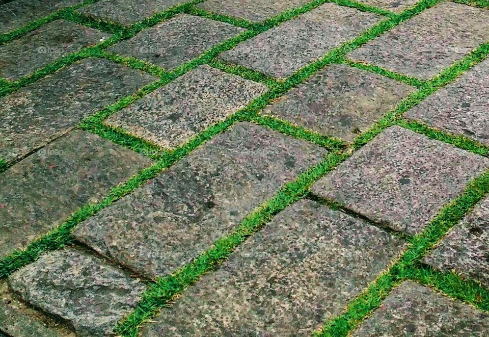 Uma simples entrada de garagem, dependendo do olhar.