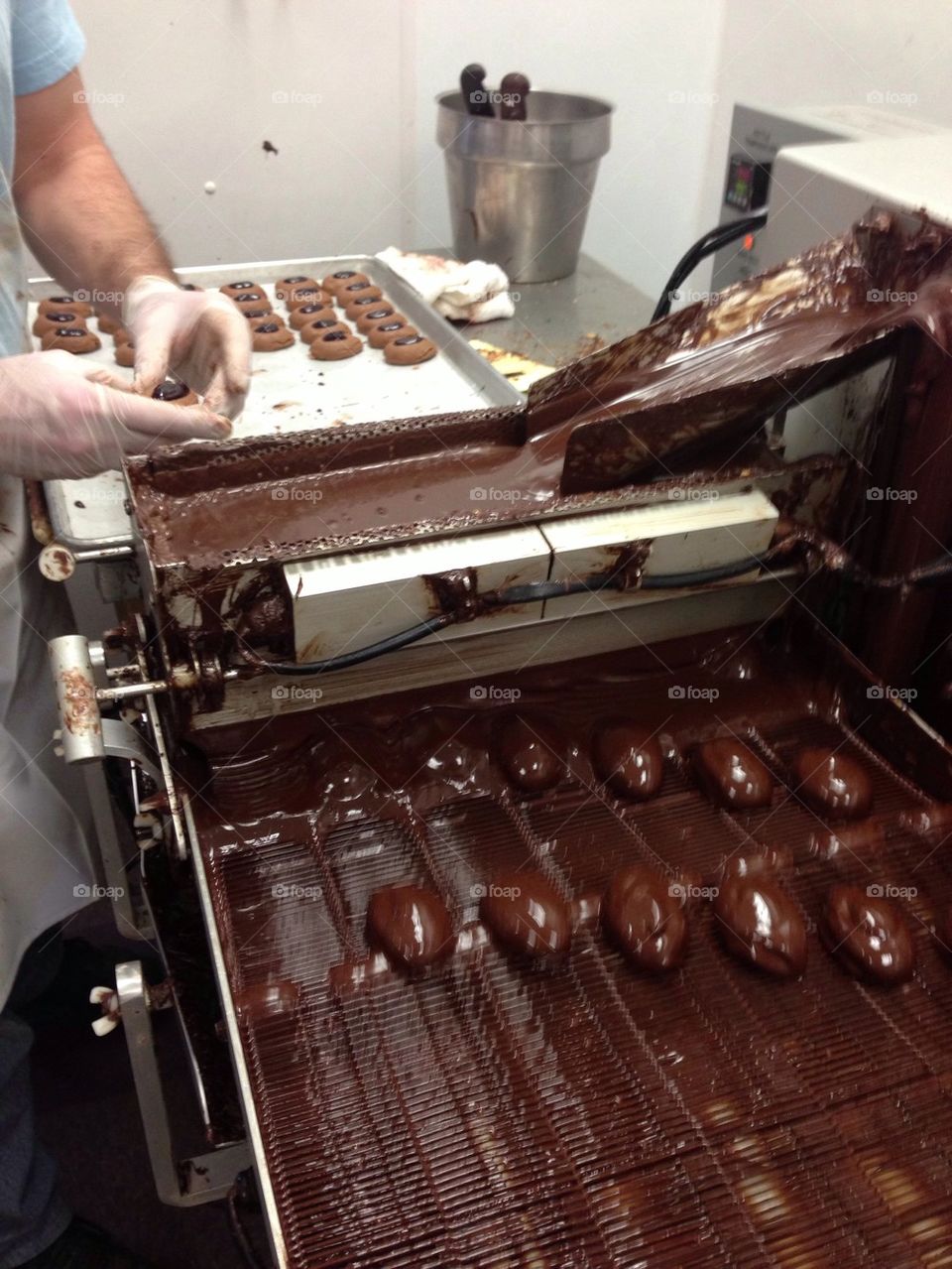 Chocolate enrobing 
