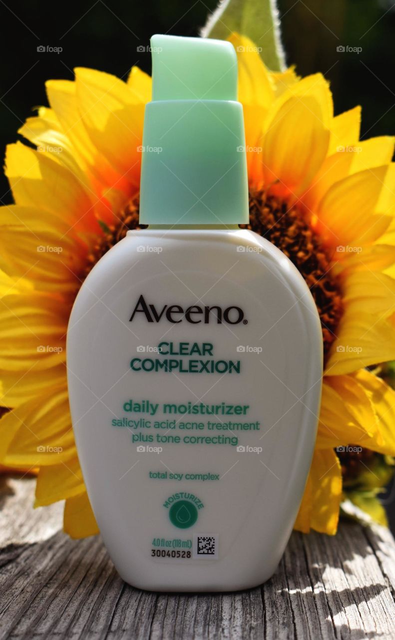 Aveeno daily face moisturizer