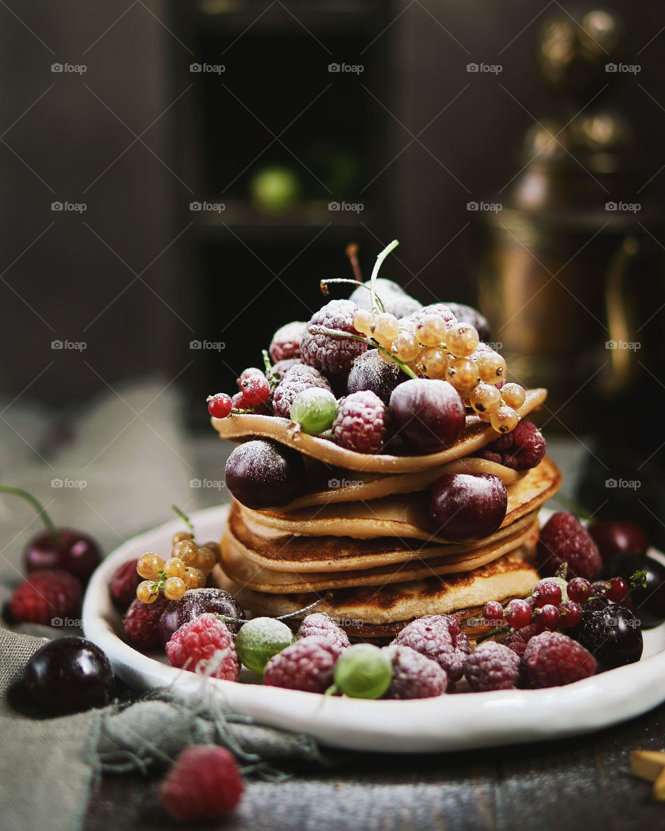 Pancakes with fresh berries