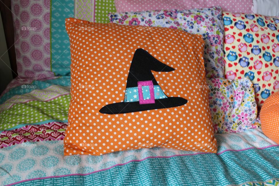 Fall Cushion with Witches Hat