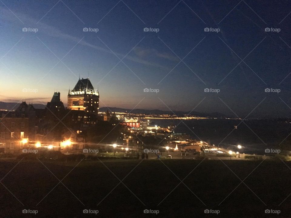 Pierre-Dugua-De Mons Terrace - Chateau Frontenac