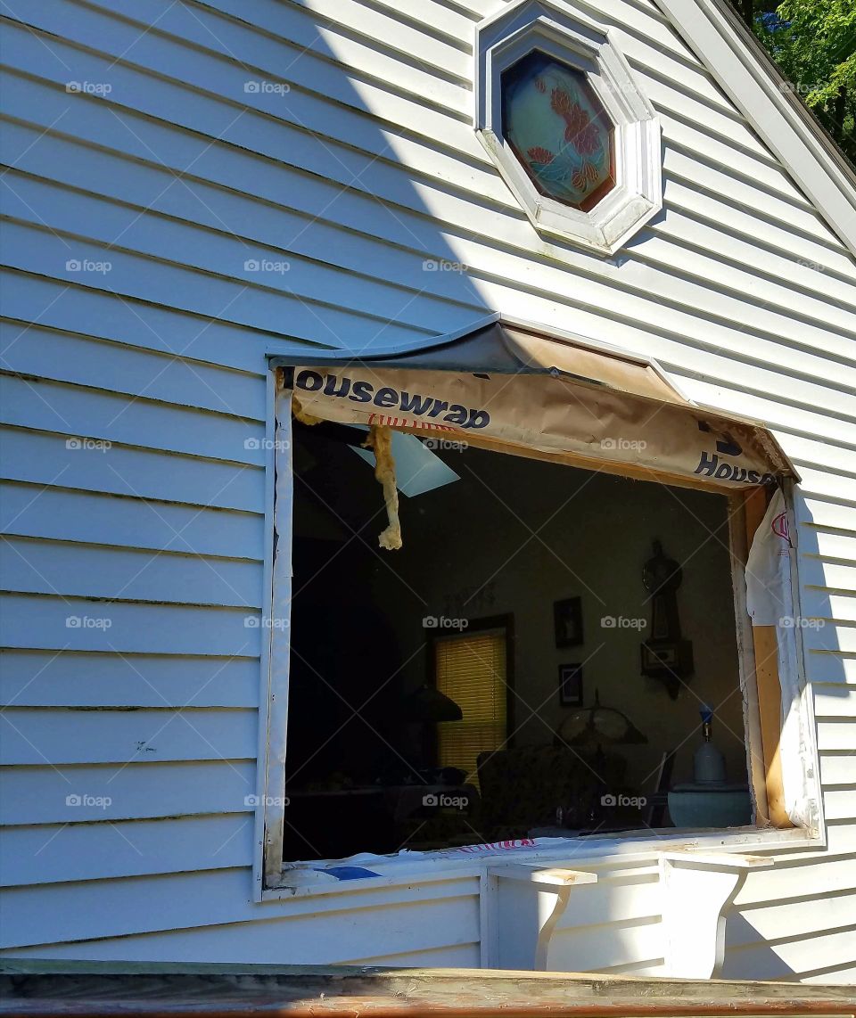 Window replacement from outside. Work in progress.