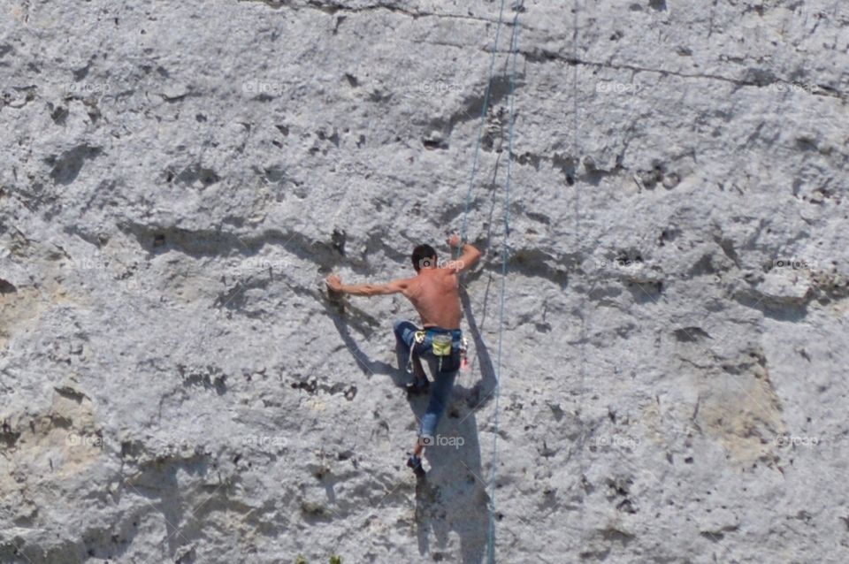 Climbing the Cliffs on the Seine 