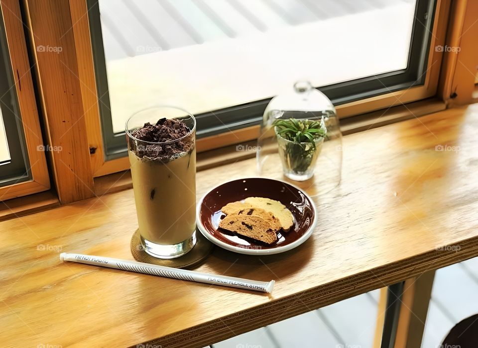 ice green tea with local basket