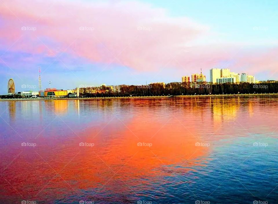 the shooting was carried out on the embankment of the city of Blagoveshchensk, a view of China