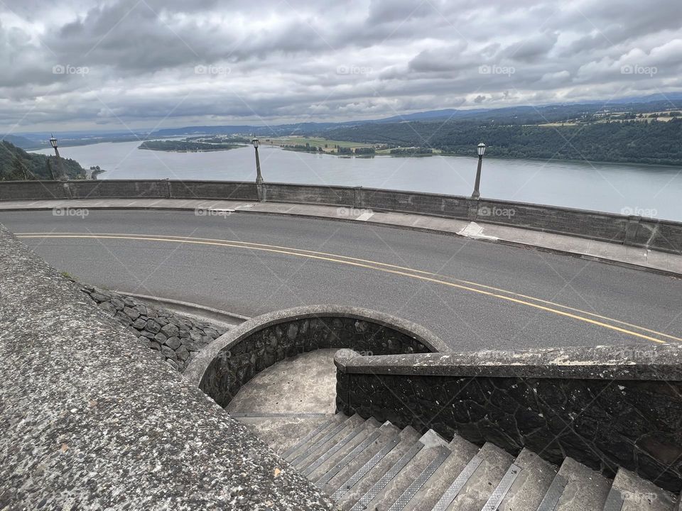 Stairway to the lower road 