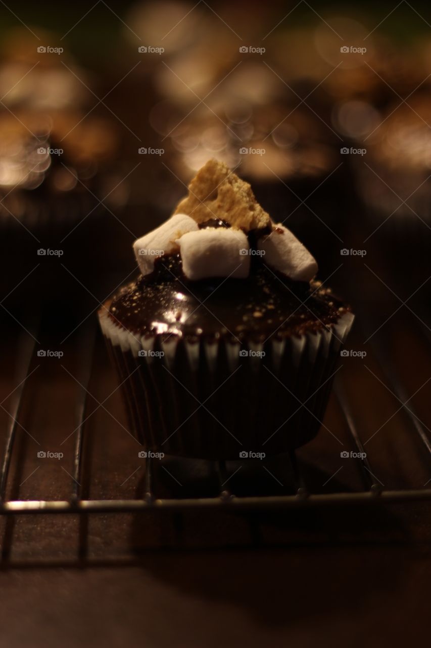 Chocolate s’mores cupcake 