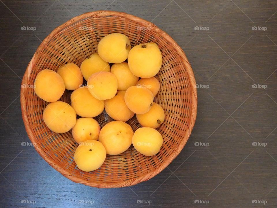 apricots