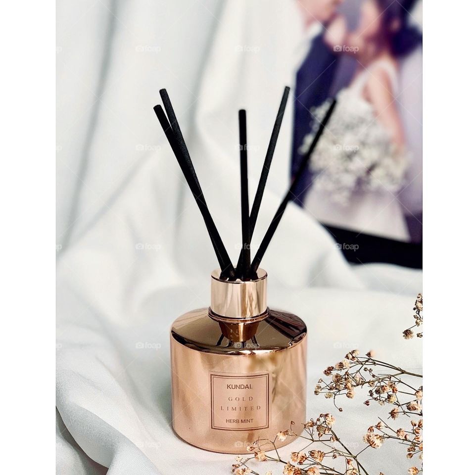 Light and Fresh herb mint diffuser in rose gold colour good for display in the cosy bedroom 
