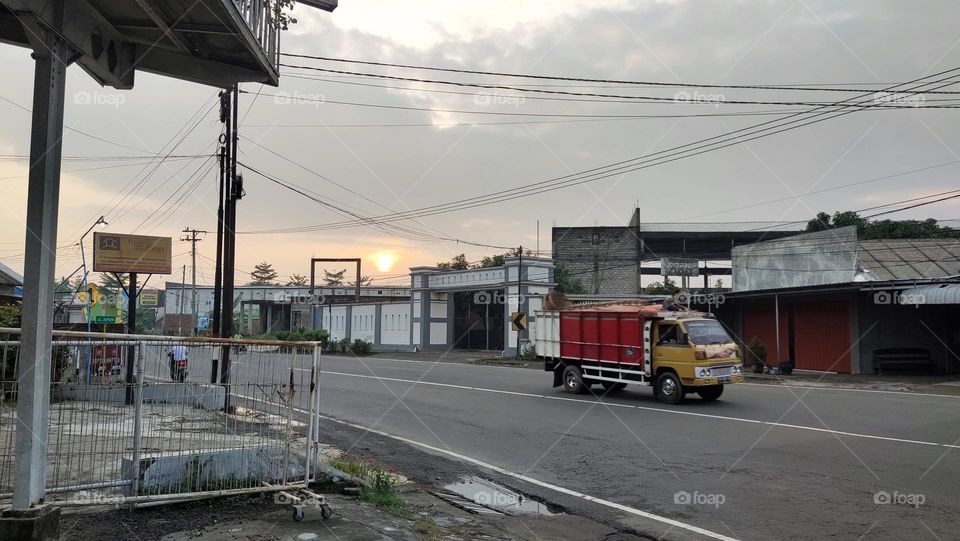 jalan simpang lima gumul