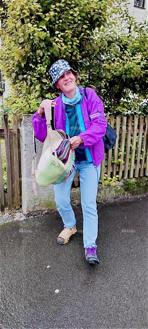 The hiking boots have given their last on the tour up and around the “Zugspitze”, Germany’s tallest mountain. For the last stretch they were mended with packaging tape but this Alpine tour clearly was their last adventure. 2024. Hypnotic Productions