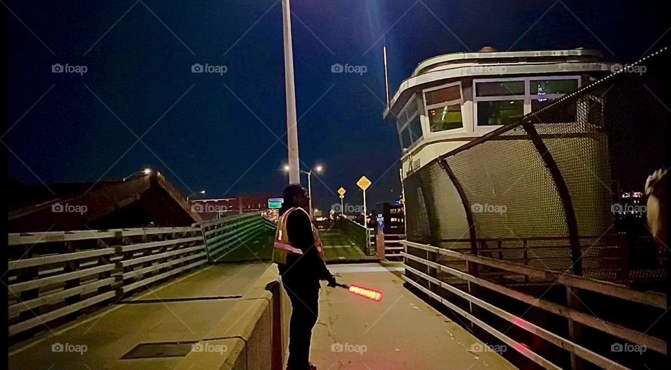 The “Pulaski Bridge” has been almost completely lowered down to a horizontal level and can soon be opened for traffic again. 2022. Hypnotic Productions