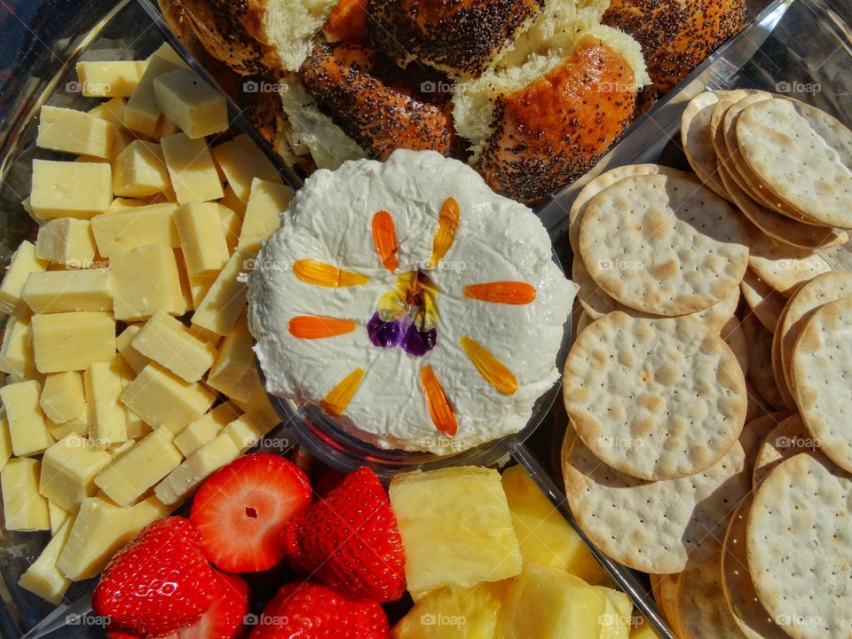 Summer Cheese and Crackers Display