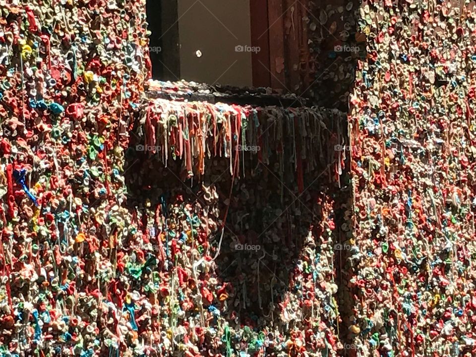 The gum wall 