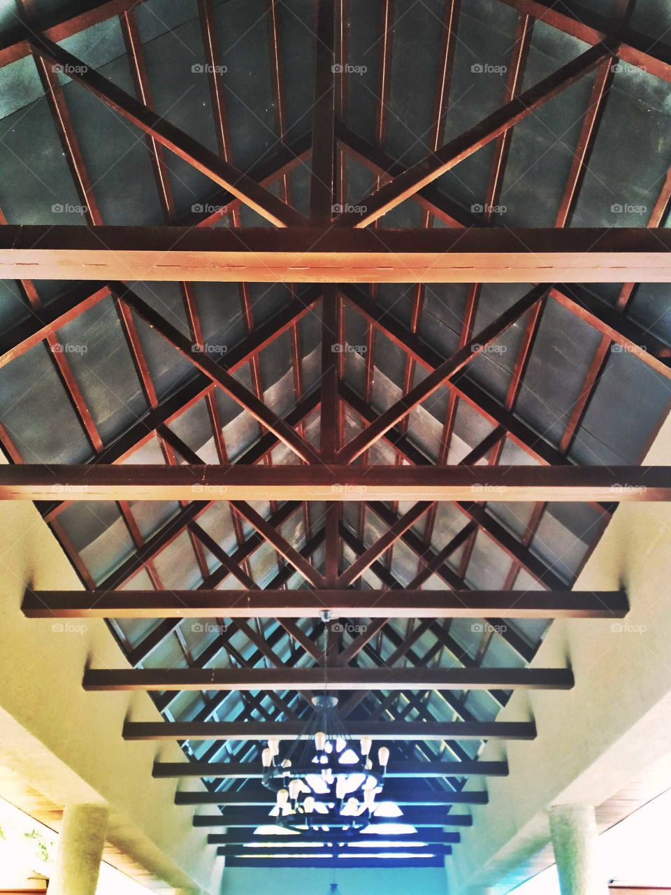 An abstract ceiling made of woods. Instagram: shafiggue.k