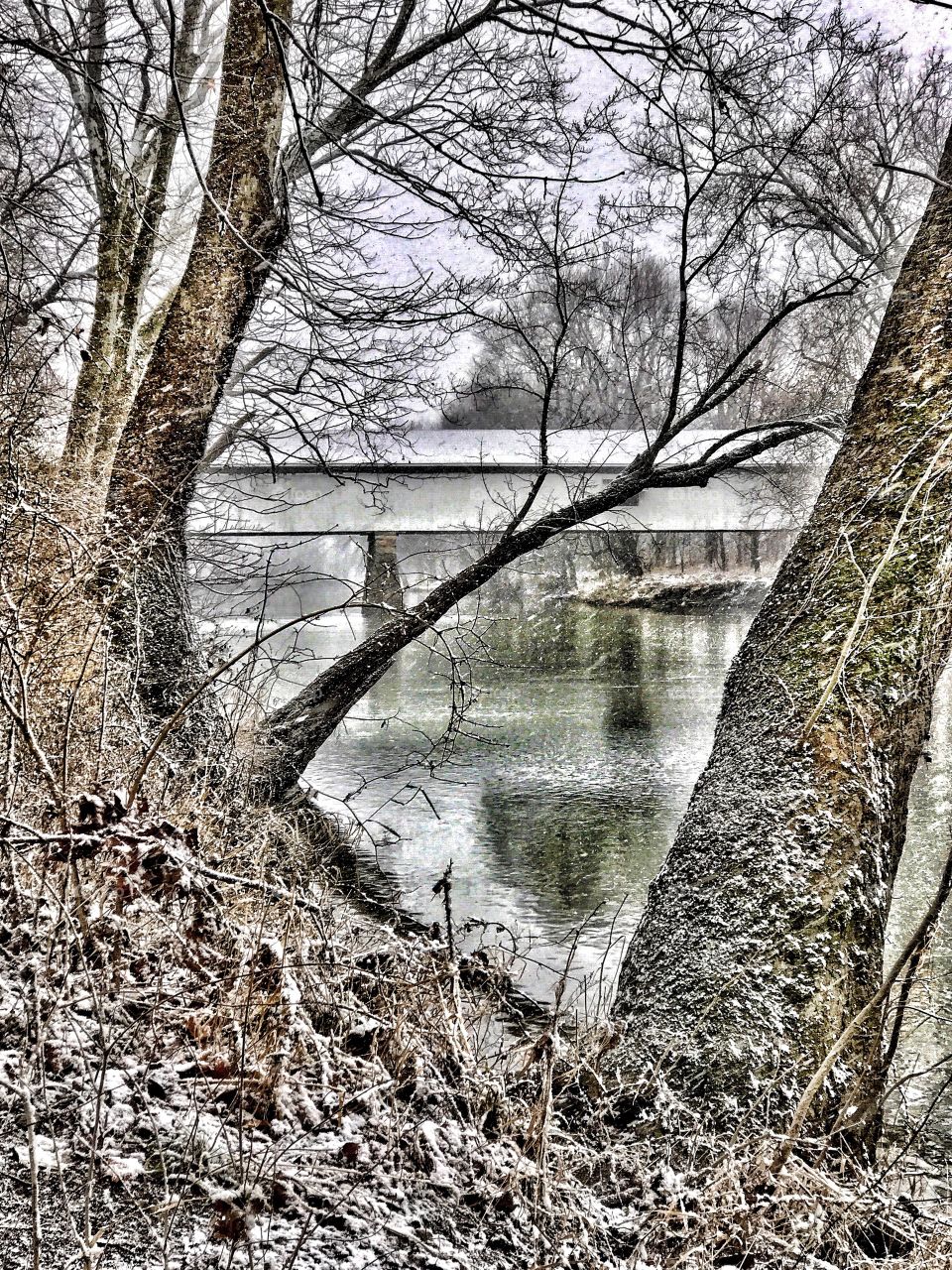 Winter at the old bridge. 