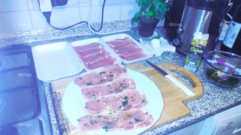RAW meat that Is going to be coocked
