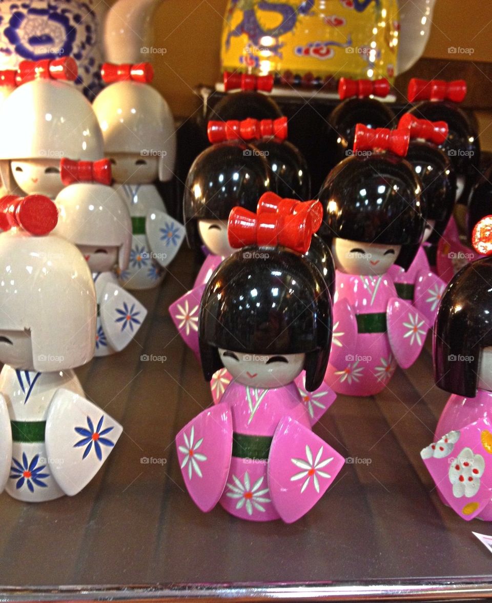 Kokishi dolls