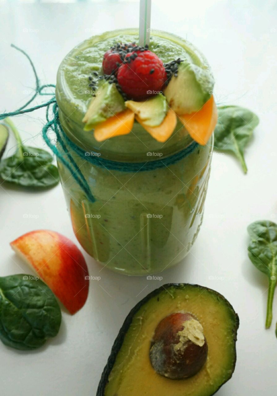 Fresh Fruit Smoothie - Avocado Smoothie - spinach, peach, apple