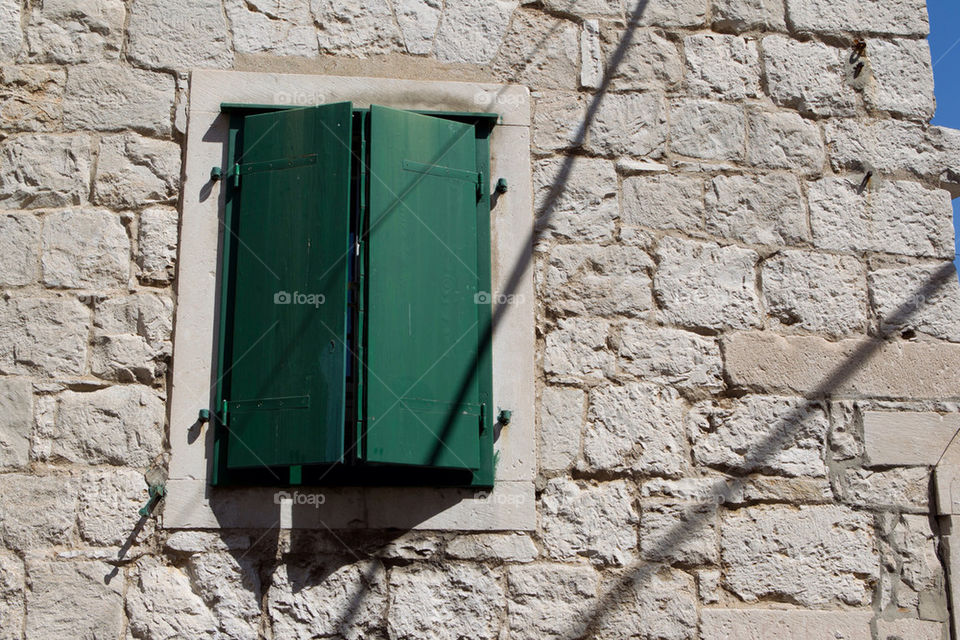 green shadow window stone by splicanka