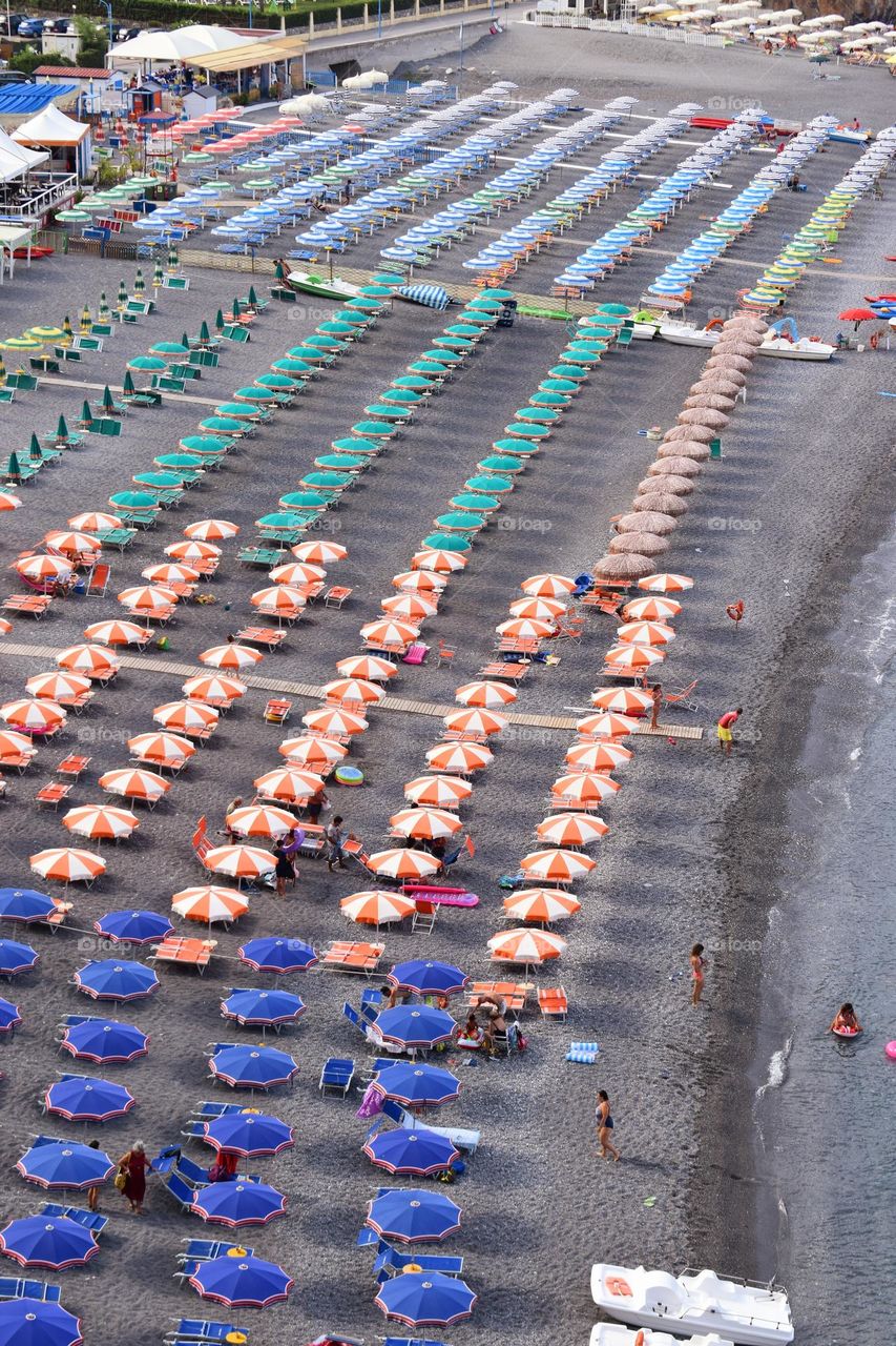 sea umbrellas