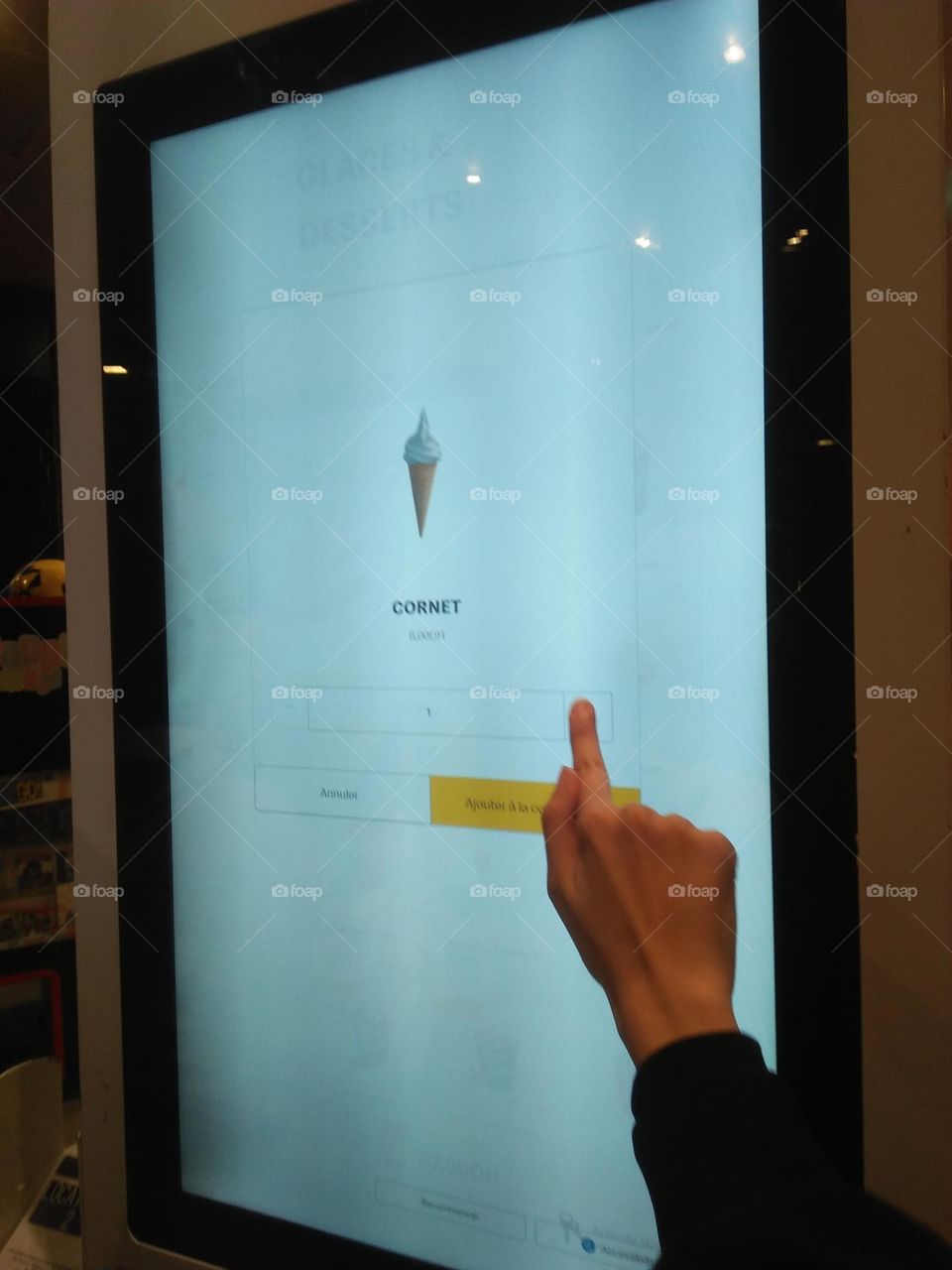 Electronic tablet in macdonald market.