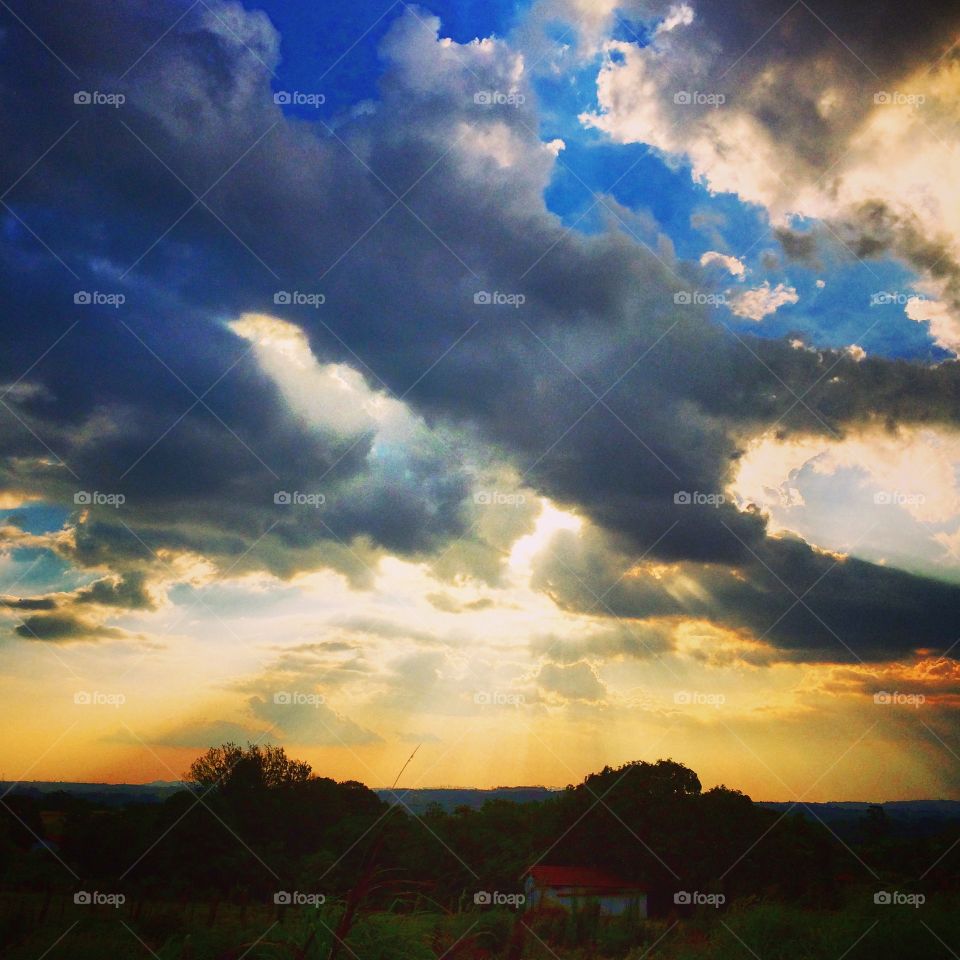 🌅Desperte, #Jundiaí!
Que o #céu amanhecendo nos anime para a jornada!
🍃
#sol #sun #sky #photo #nature #morning #alvorada #natureza #horizonte #fotografia #pictureoftheday #paisagem #inspiração #amanhecer #mobgraphy #mobgrafia #FotografeiEmJundiaí 