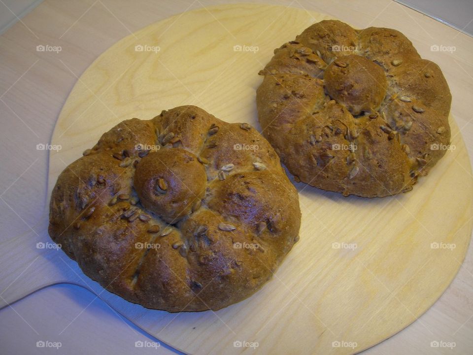 Walnut bread