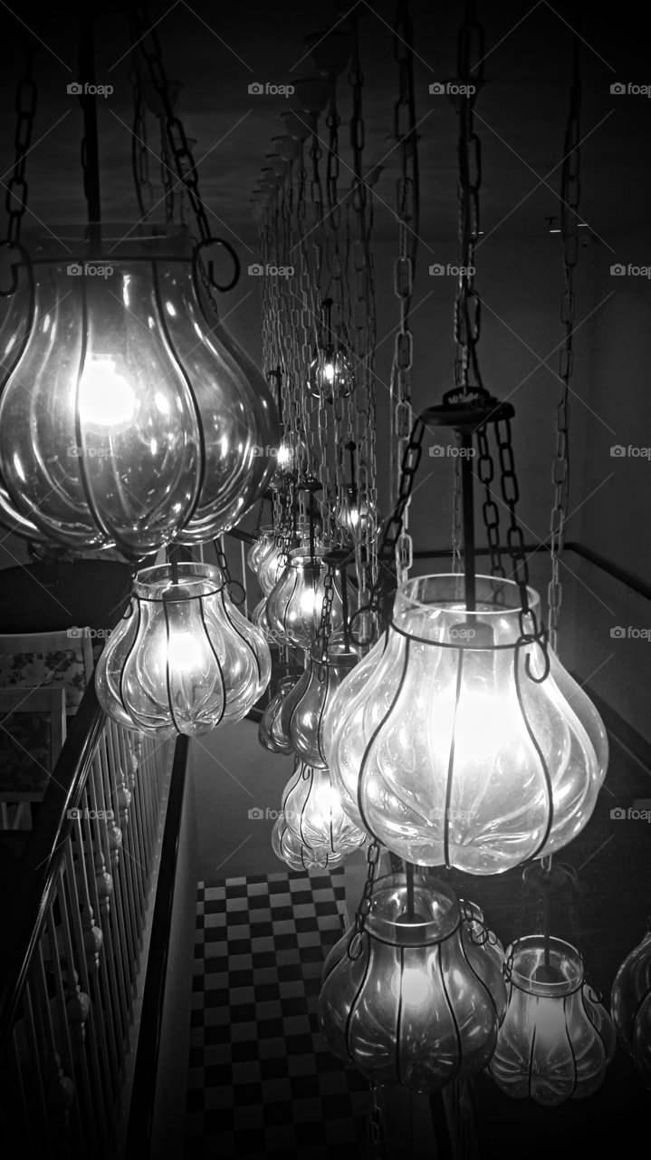 B/W lights