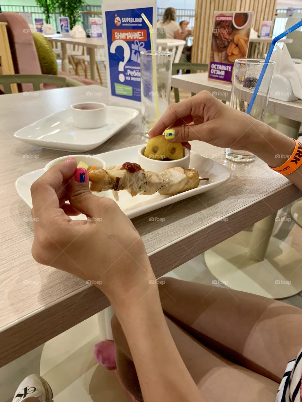 Let’s eat 