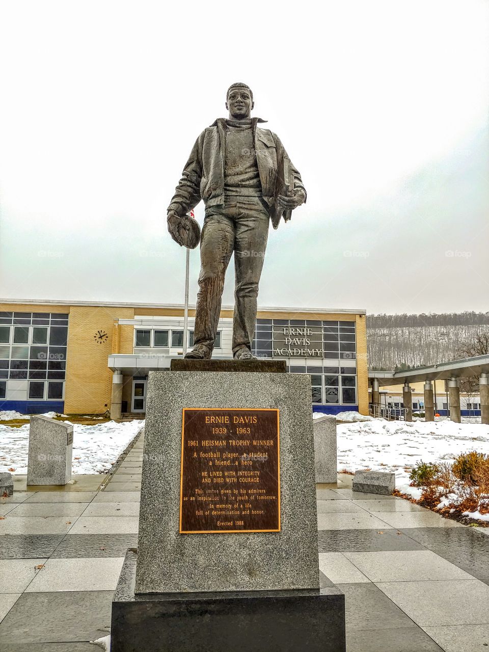 Ernie Davis Statue.