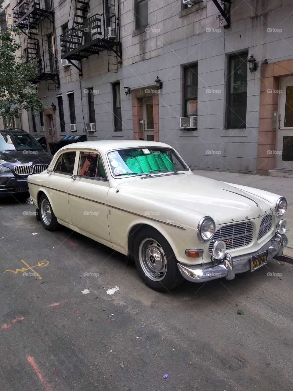 Cool Old Volvo in NYC