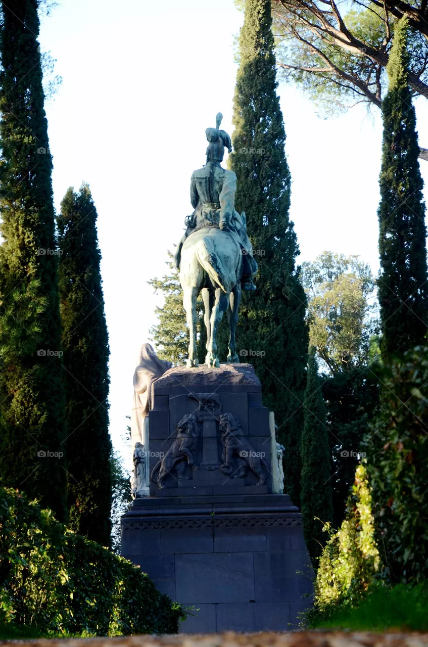 Horse statue
