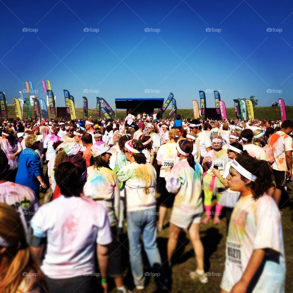 crowd new orleans the color run by annettembo