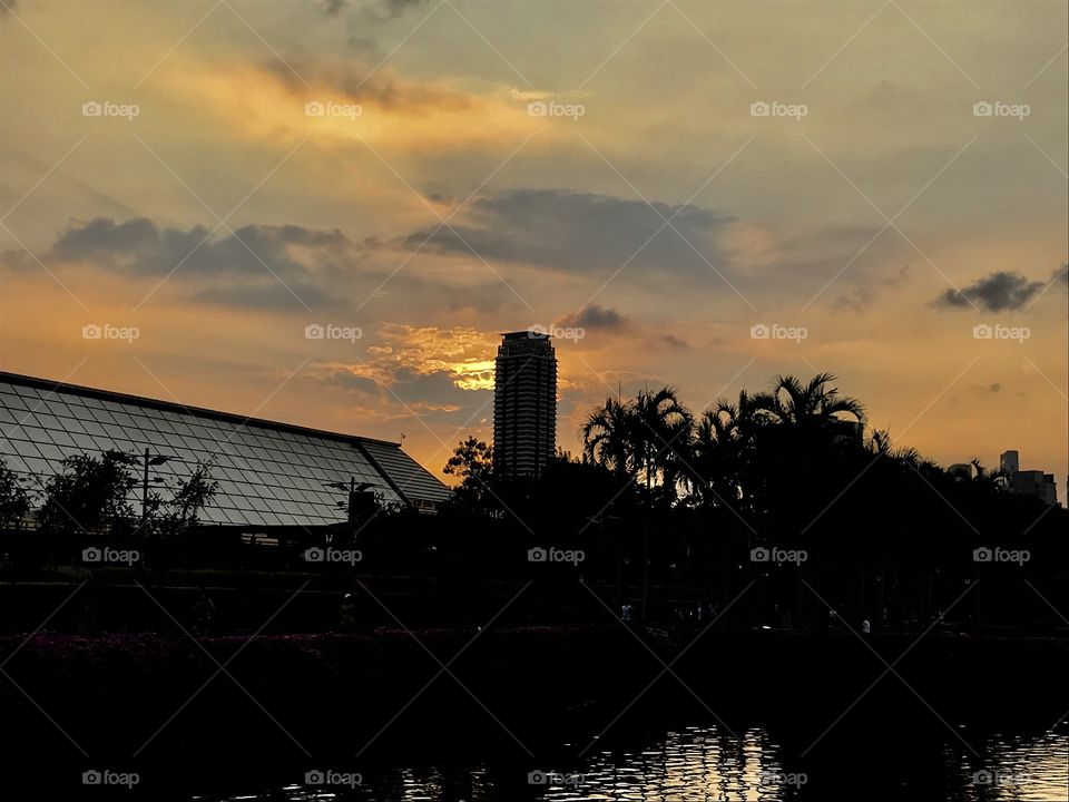 Sky behind the building 