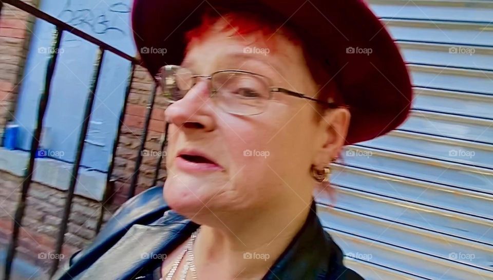 And exhale and enjoy !!! Sitting on the stoop on „Waverly St“ off „Fulton St“ in „Clinton Hill“, Bklyn and talking, people watching or simply breathing in and out has become a regular part of the NYC lifestyle. 2022. Hypnotic Productions