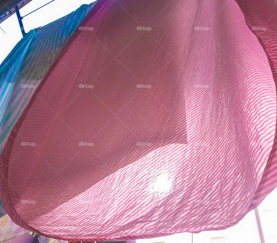 pink bed sheet