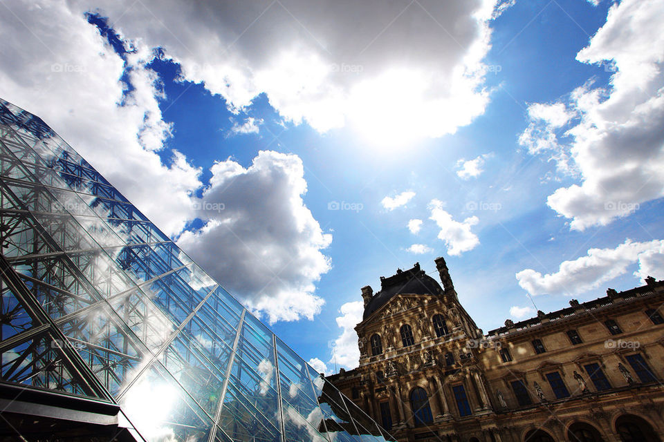 sun contrast france museum by robert_villena