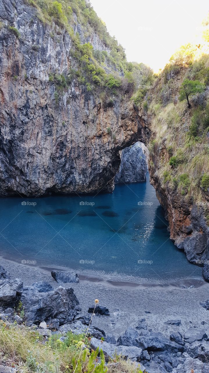 This rock is called “Arcomagno”, it is in Calabria, South Italy 