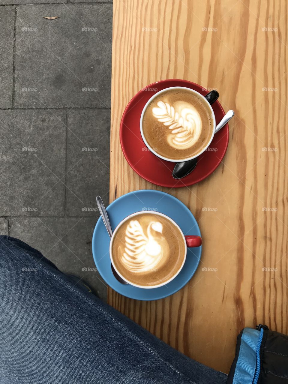 Two latte art capucino
