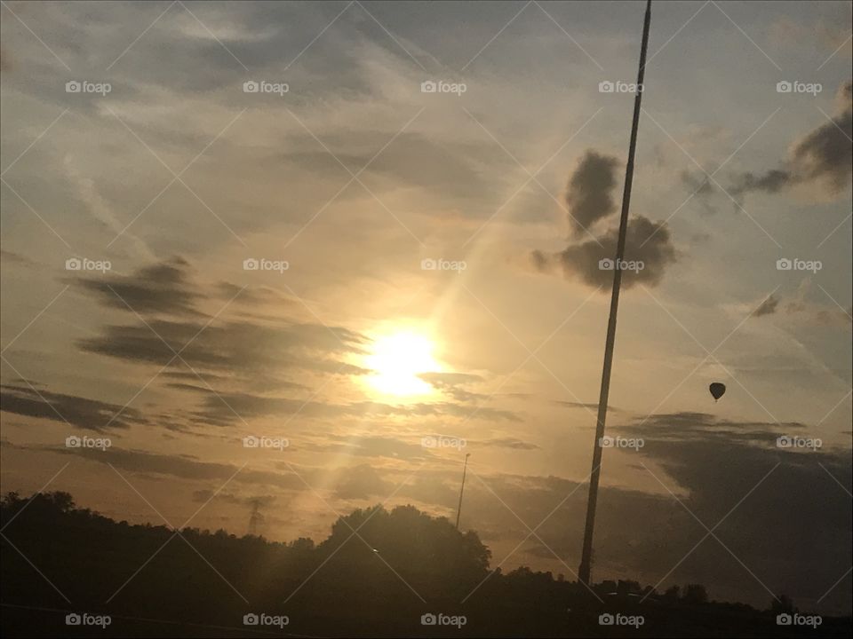 Hot air balloon sun