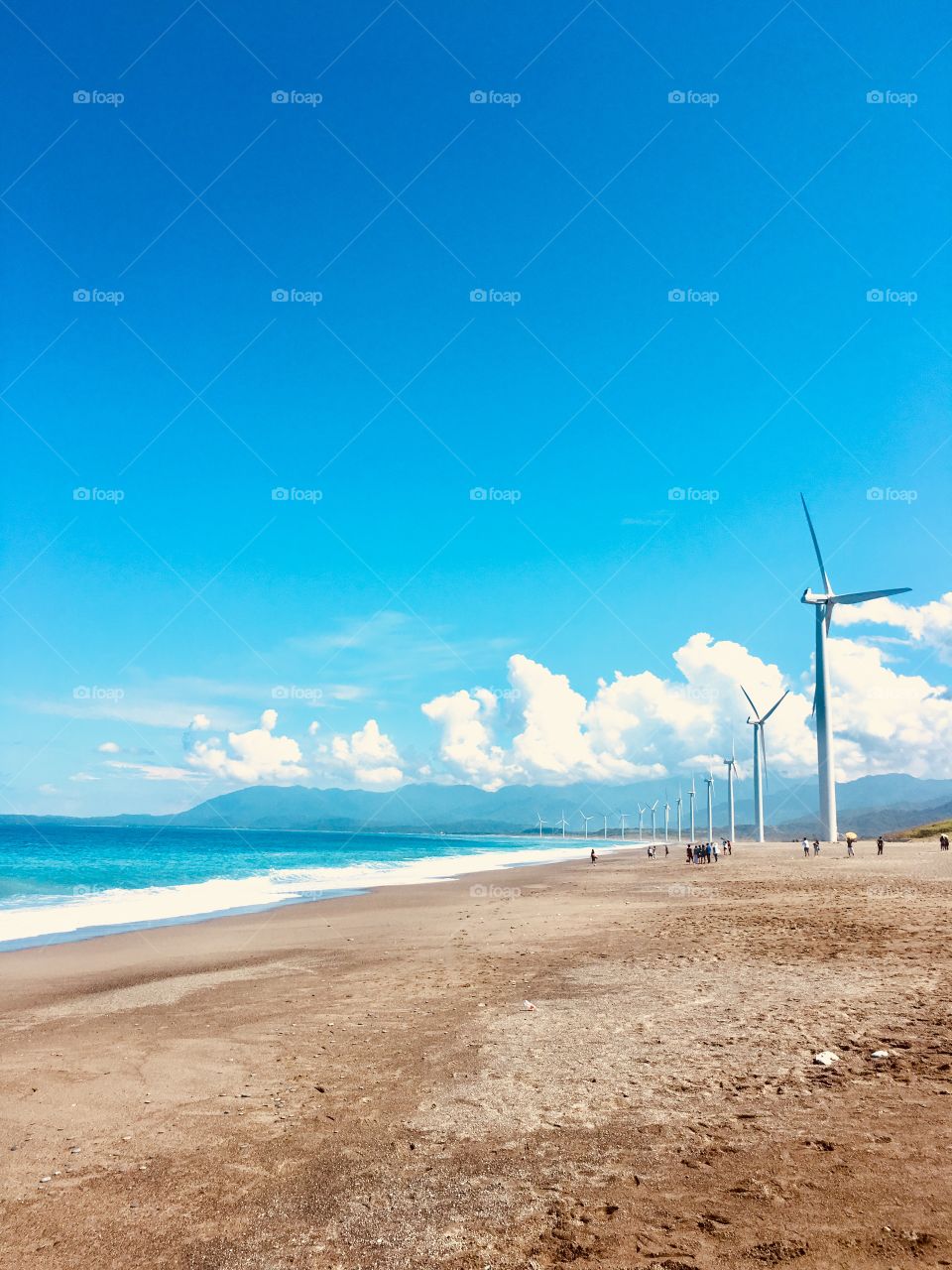 Massive Fan by the bay, can be visit at the province of Ilocos Norte at the Town of Bangui. These Massive wind mills provides the supply of electricity in the whole province.


