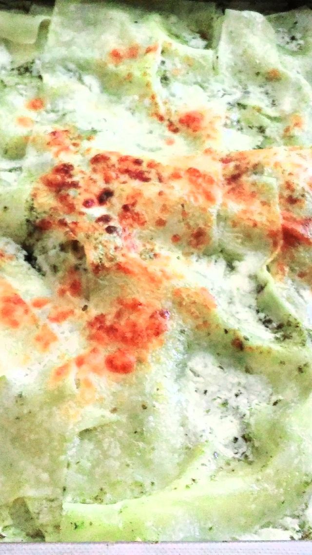 Homemade white lasagna